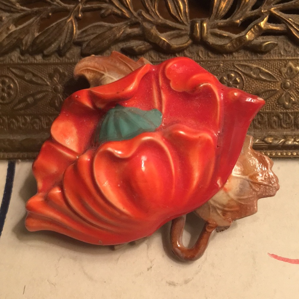 Vintage poppy flower brooch pin
